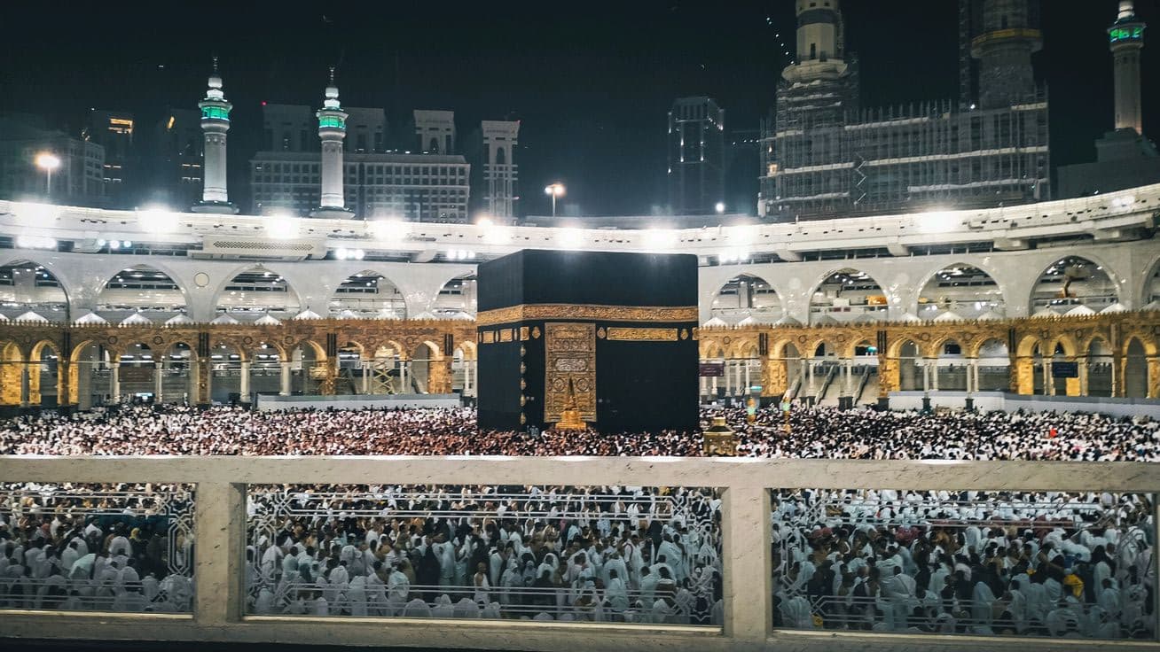 5 Alasan Umrah Pertama Selalu Menjadi Perjalanan yang Tak Terlupakan